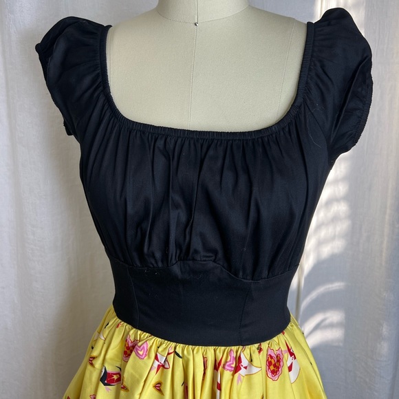 NWT Pinup Couture Disney Alice In Wonderland Swing Dress Size XS - Picture 3 of 5